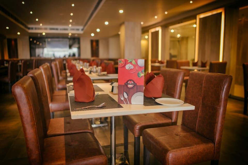 Prism A Boutique Hotel Jorhāt Zewnętrze zdjęcie