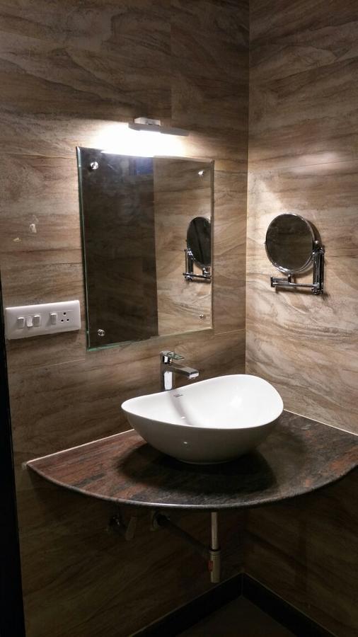 Prism A Boutique Hotel Jorhāt Zewnętrze zdjęcie