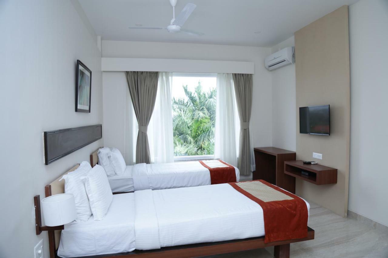 Prism A Boutique Hotel Jorhāt Zewnętrze zdjęcie